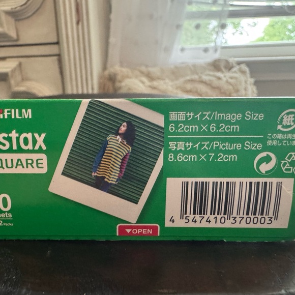 NEVER OPENED Fujifilm Instax SQ1 Instant Camera, carrying case, 20 film sheets. - Picture 12 of 12